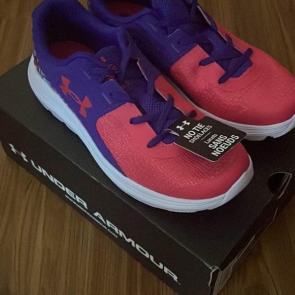 BRAND NEW girl under armour gps outhustle print shoes size 2Y (no tie shoelaces) - Picture 6 of 7